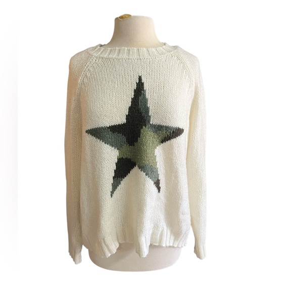 Wooden Ships M/L cream camo star crew neck sweater - Picture 1 of 5